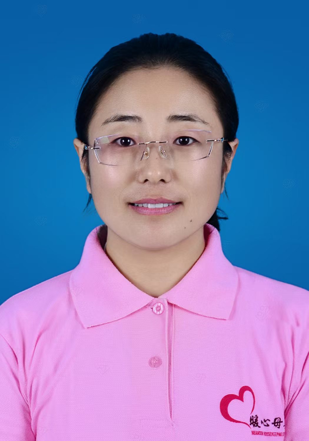 高級(jí)育嬰師——林妙霞 高級(jí)育嬰師——林妙霞